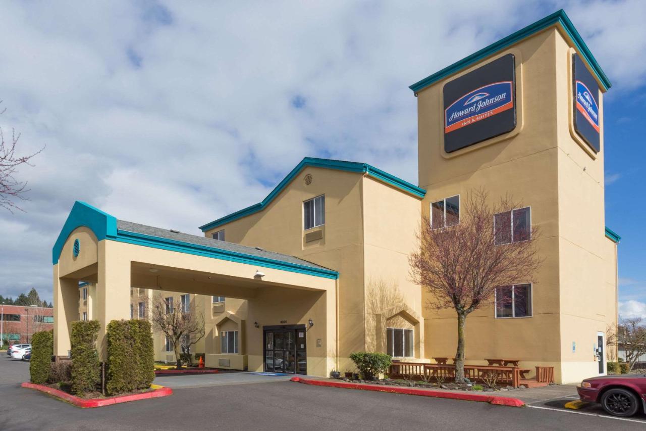 Howard Johnson By Wyndham Vancouver Hotel & Suites Exterior foto