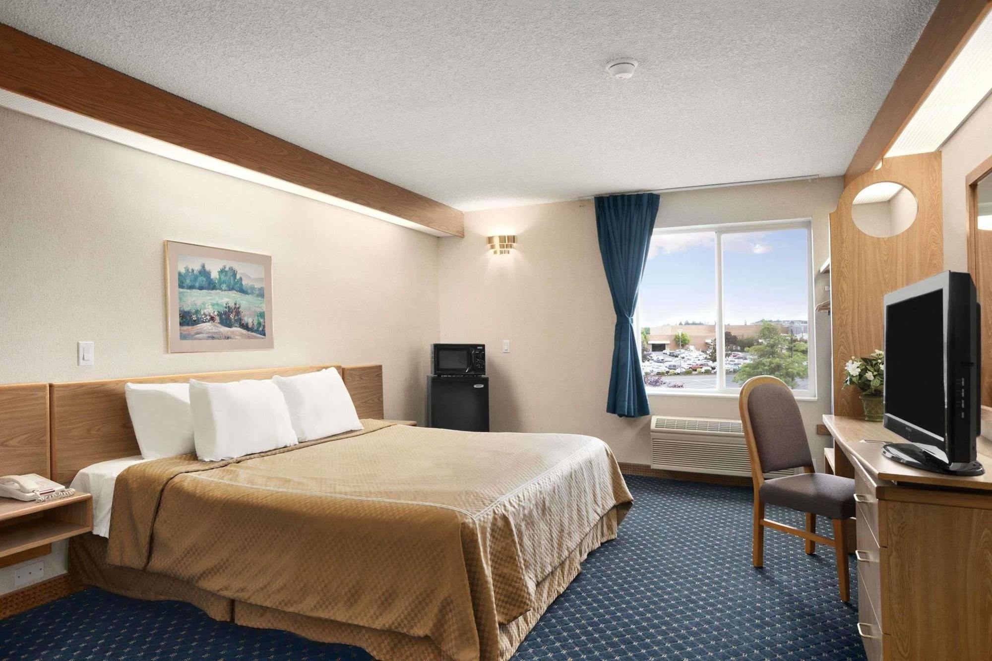 Howard Johnson By Wyndham Vancouver Hotel & Suites Exterior foto